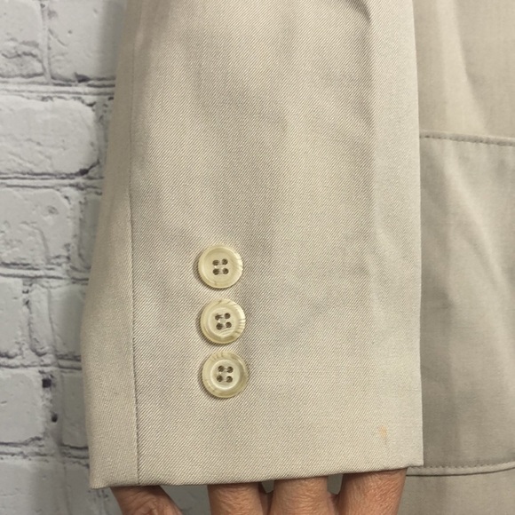 Pendleton blazer tan color - Picture 4 of 9